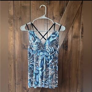 Tankini Swim Top Black Blue Leaf Women’s Size 8 Lightly Padded Adjustable Strap